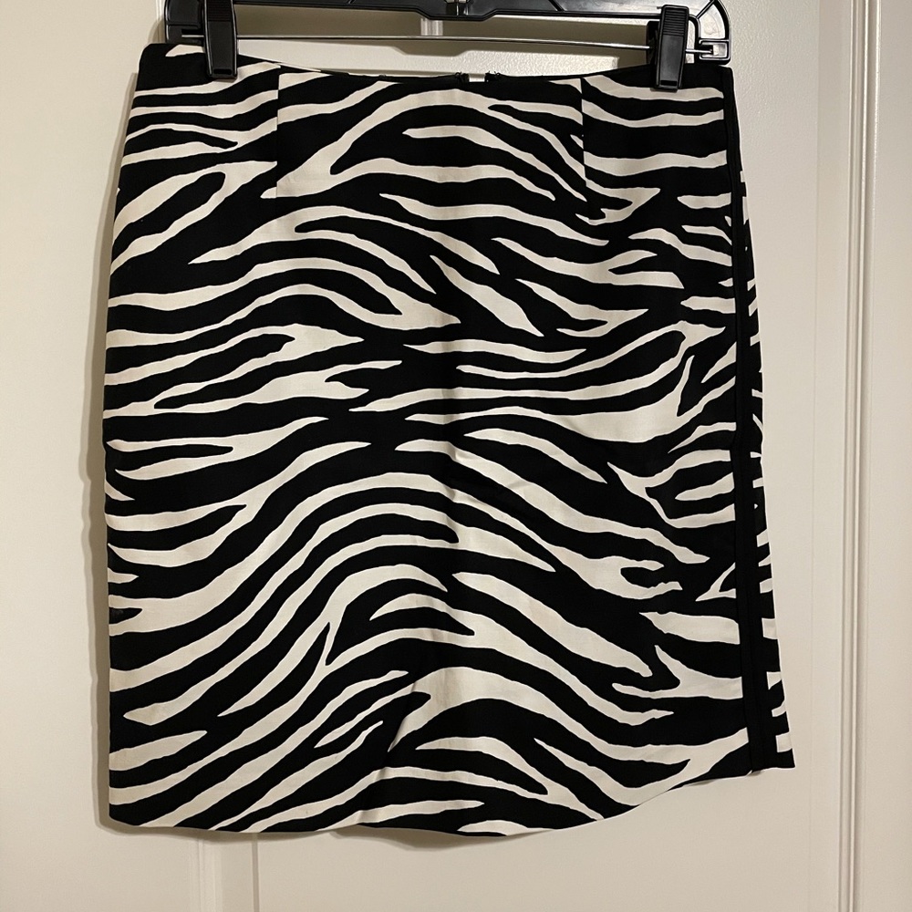 Zebra color skirt